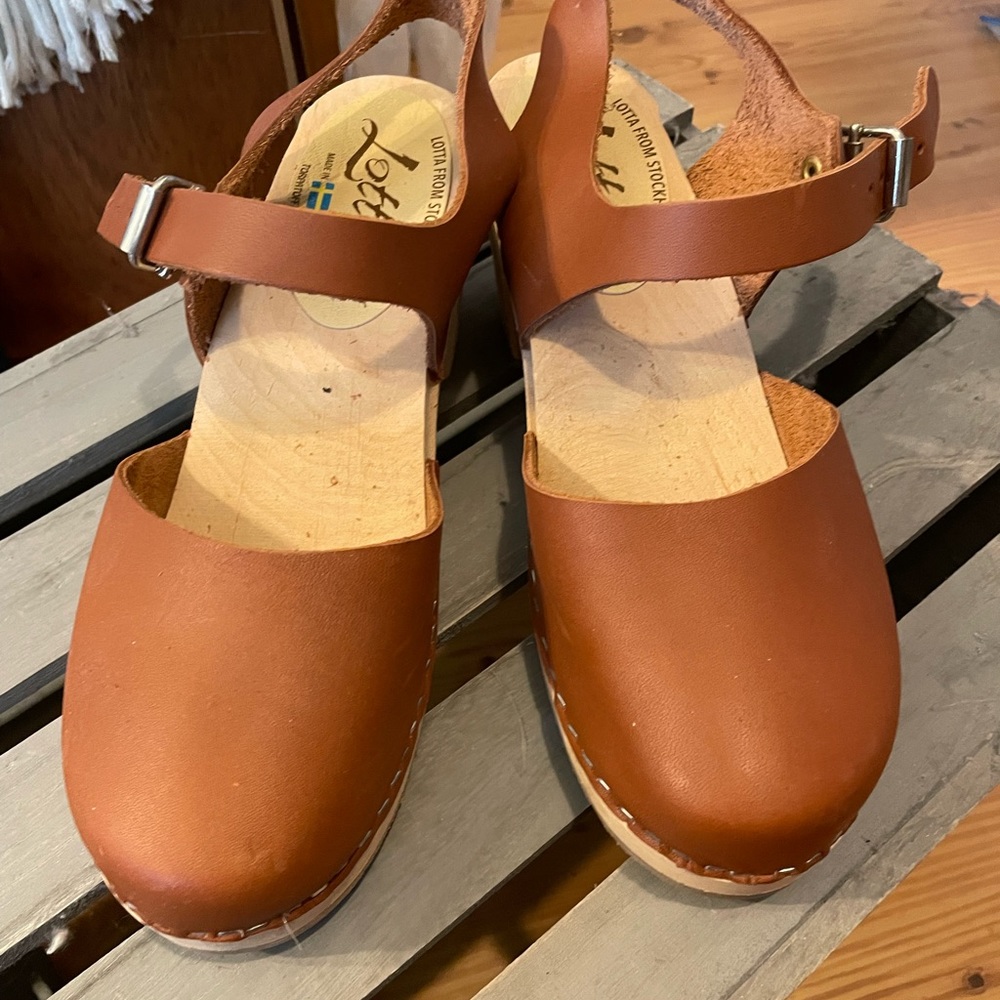Clogs size 40